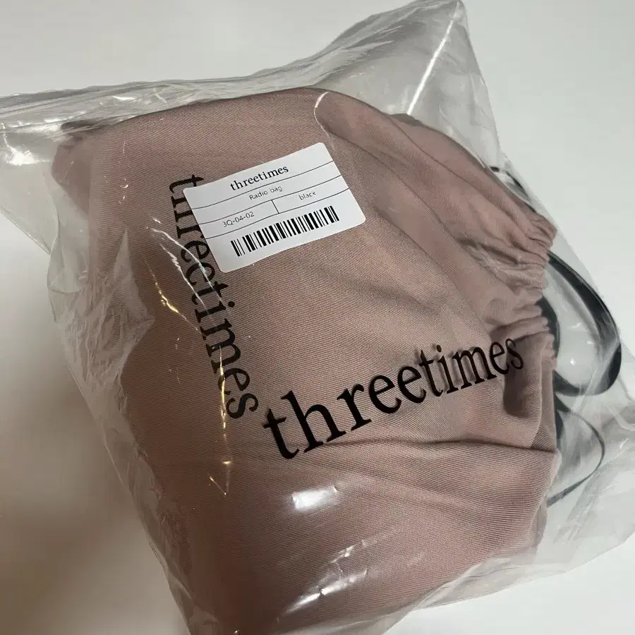 THREETIMES | 쓰리타임즈 Threetimes Radio Bag on Bunjang