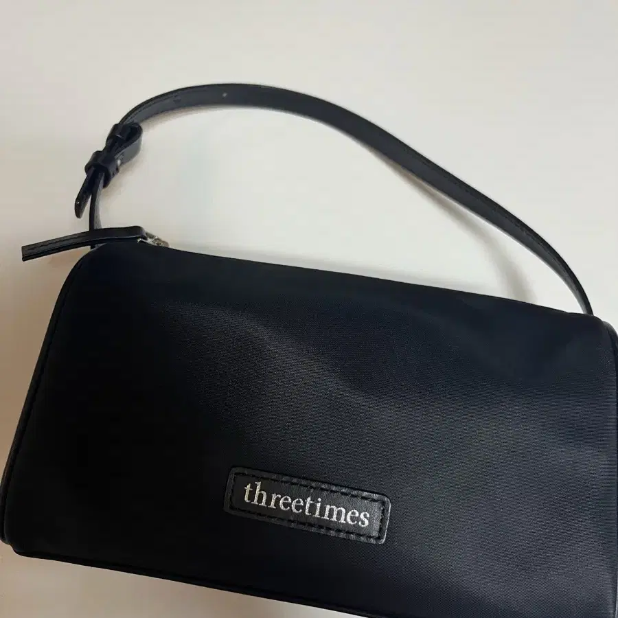 Threetimesバック THREETIMES | 쓰리타임즈 Threetimes Radio Bag on Bunjang