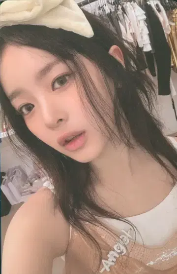 NewJeans Weverse 에디션 HANNI Get up B2