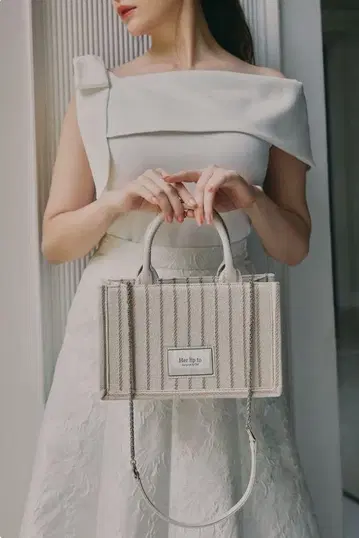 Tuileries Stripe Tote Bag herlipto