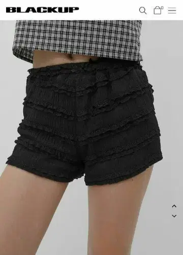 미사용 새상품 블랙업 오리지널 프릴 밴딩 숏팬츠 블랙