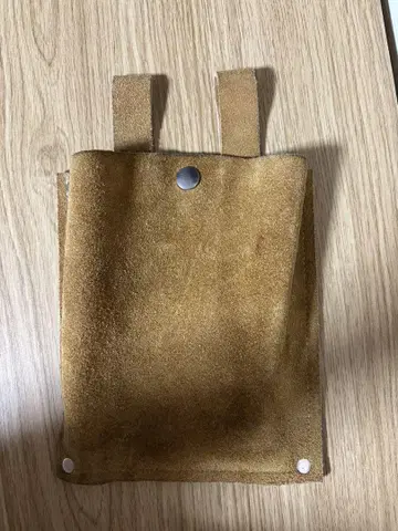 가죽 벨트 파우치