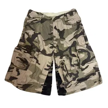 Remake Gimmick Camo Cargo Half Pants