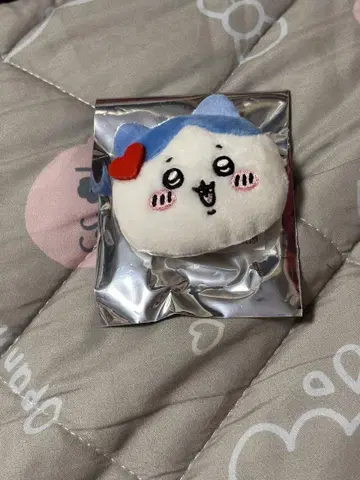 치이카와 하치와레 나카요시 봉제 인형 배지
