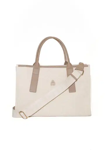 Her lip to Trois Logo Basic Tote Bag