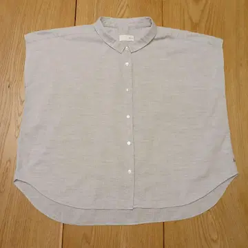 HUIS 코드 레인 프렌치 슬리브 와이드 블라우스