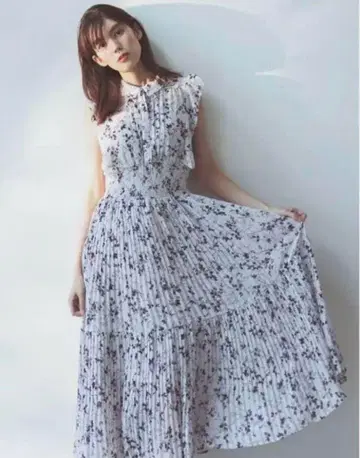 SNIDEL Sustainable 프릴 플리츠 원피스 S
