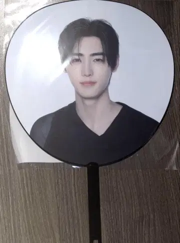 enhypen 에나프 손훈 summer 일콘 부채