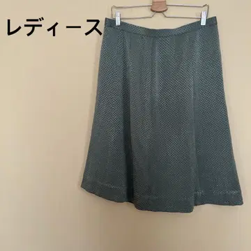 [여성용] 무릎 기장 플레어 스커트 / 그린 / 체크 무늬 / 심플