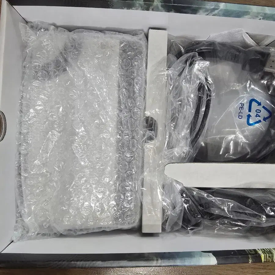 任天堂 - のん NINTENDO | 닌텐도 Nintendo Switch OLED Zelda Edition on