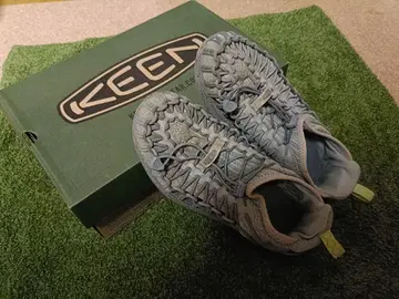 KEEN 유니크 그레이