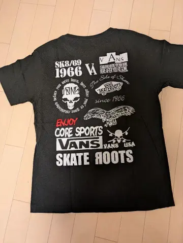 VANS 반스 SKATE ROOTS 역대 로고 T셔츠 블랙