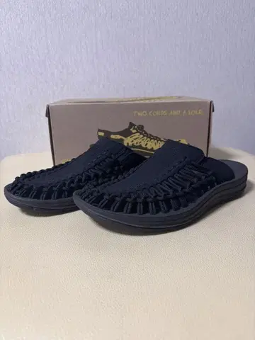 KEEN 유니크 슬라이드 블랙 23.5cm