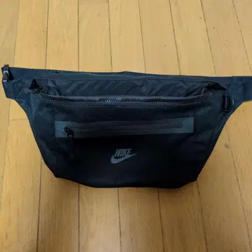 Nike 바디백 블랙