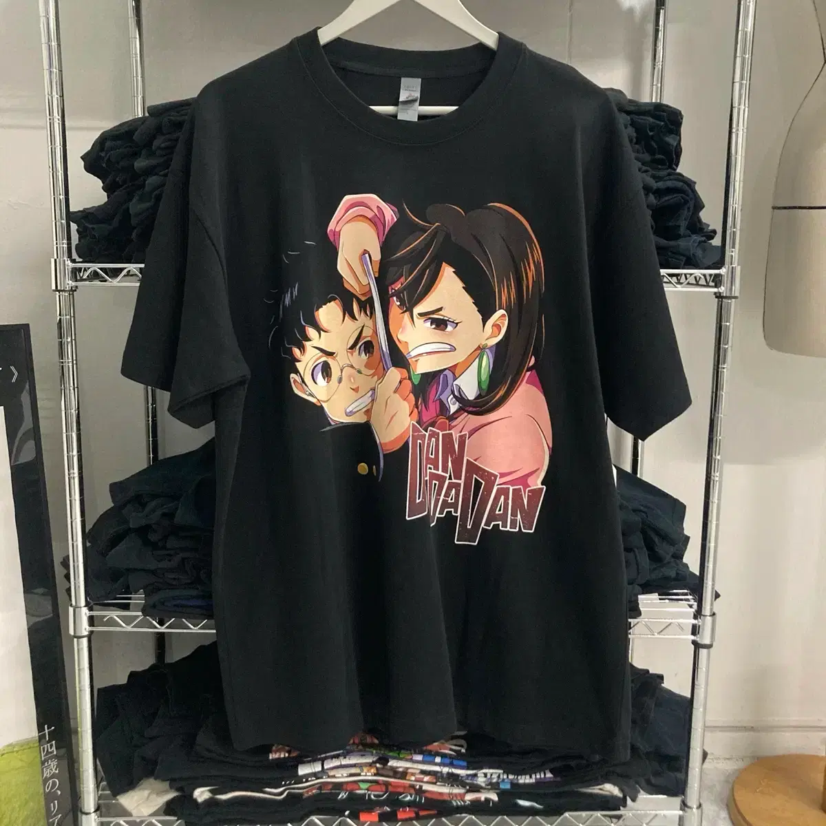 ダンダダン海賊版アニメ t シャツ