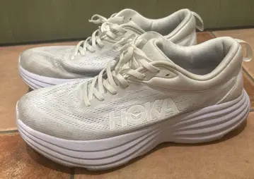 HOKA 호카 본다이8 화이트 스니커즈 28cm 남성용