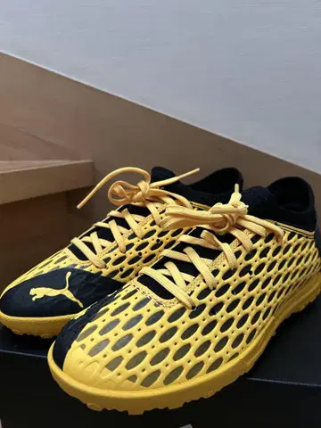 Puma 22cm 축구화 트레이닝화 블랙/옐로우