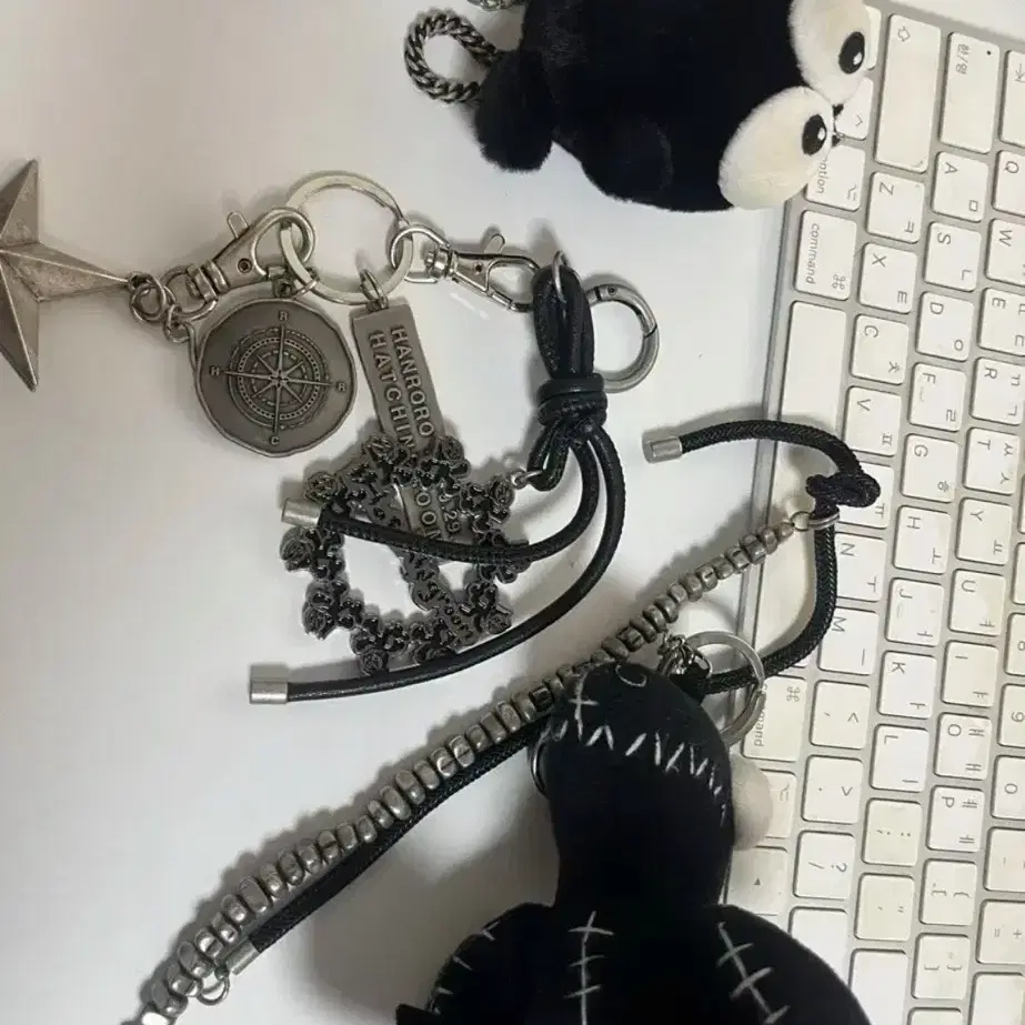 POP MART☆LABUBU COCA COLA SERIES MYSTERIOUS GUEST KEYRING Pop Mart x THE MONSTERS: Coca-Cola Series Plush Keyring