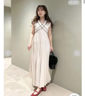 크로스 디자인 원피스 릴리 브라운