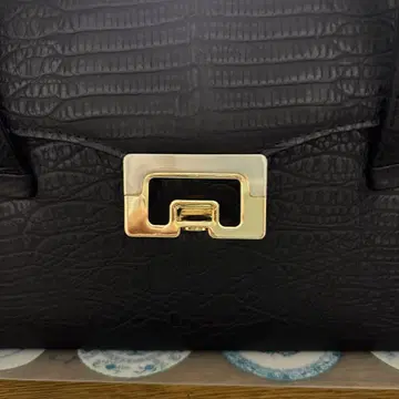 엠보 핸드백