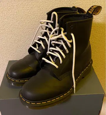 Dr. Martens 블랙 부츠 UK7
