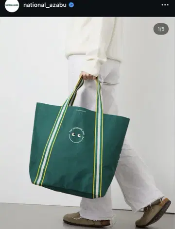 THE UNIVERSAL STORE 아냐 내셔널 아자부