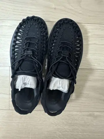 [새상품급] KEEN 샌들 올블랙 26cm