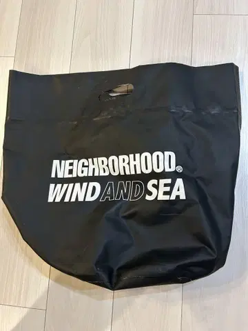 NEIGHBORHOOD x WIND AND SEA trap bag
