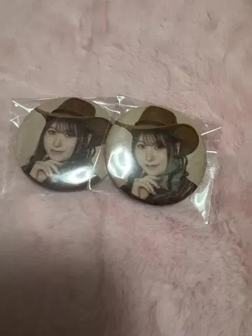 가사하라 모모나 캔 배지 2개 세트