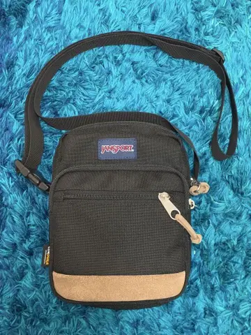 새상품급 JANSPORT / Core Crossbody 사코슈