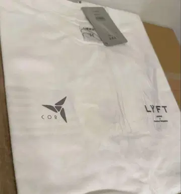 새상품 LYFT x COR LIMITED FLAG T M 셔츠