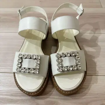 [새상품급] 다이애나 샌들 비쥬 장식