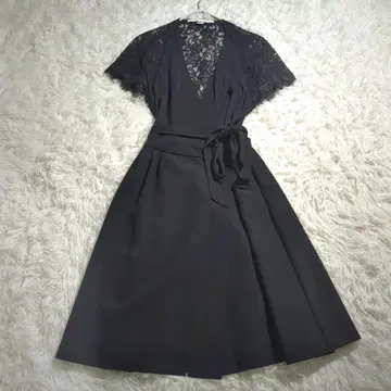 다이앤 폰 파스텐버그 레이스 도킹 랩 원피스 홀로그램 택