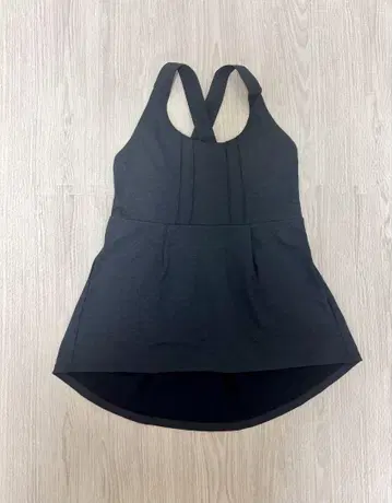 SUKALA 탱크탑 M 사이즈