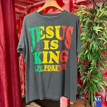 JESUS IS KING 티셔츠