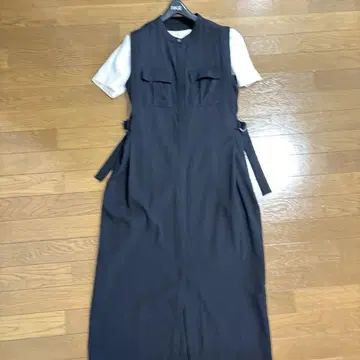 어반 리서치 슬리브리스 원피스