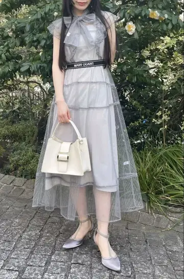 릴리 브라운 마리콴트 로고 벨트 포함 시어 원피스 0번