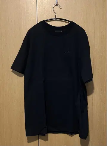 와일드 띵스 프릭스스토어 별주 백 프린트 크루넥 T L