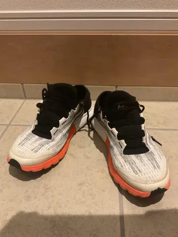 언더아머 러닝 업 신발 자이언츠 컬러 29cm