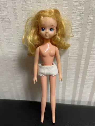 타카라 리카짱 인형 금발 화이트 팬츠 레트로