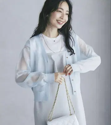 라 부티크 봉봉 시어 크롭 가디건
