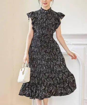 tocco closet 라인 플라워 플리츠 롱 원피스 블랙