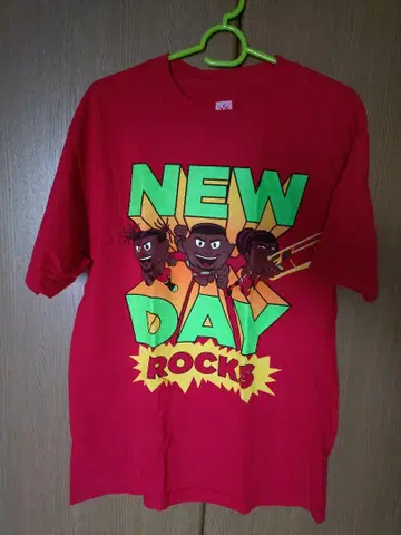 WWE The New Day 티셔츠 남성용 사이즈 M 레드 반팔