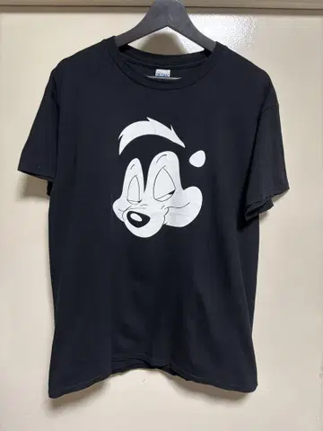 LOONEY TUNES Pepe Le Pew 티셔츠 페페 르 퓨