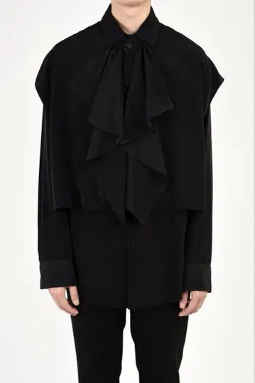 SLEEVELESS FRILL SHIRT