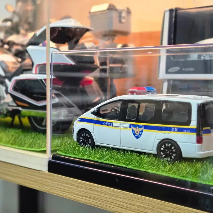 Staria Police Car Diecast #국산미니카,#경찰차,#스타리아딜러버전,#경찰차장난감,#다이캐스트모형 on Bunjang  Global Site., image size:900x900