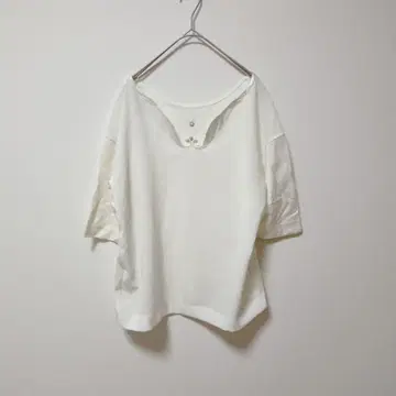 자라 [ F ] 티셔츠/5부 소매 별 모양 비쥬 심플 키넥 자수