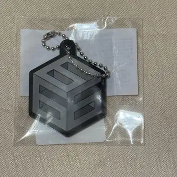 로쿠멘 러버 참 그레이