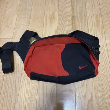 NIKE 90년대 웨스트 파우치 원 숄더백 빨간색