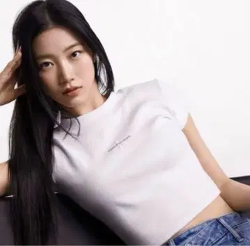 캘빈클라인 크롭 티셔츠 화이트